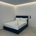 Keesi 1 公寓 Durrës