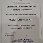 Keesi 1 *