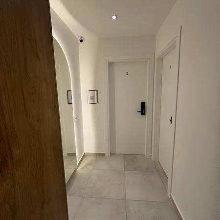Apartman Keesi 1 *
